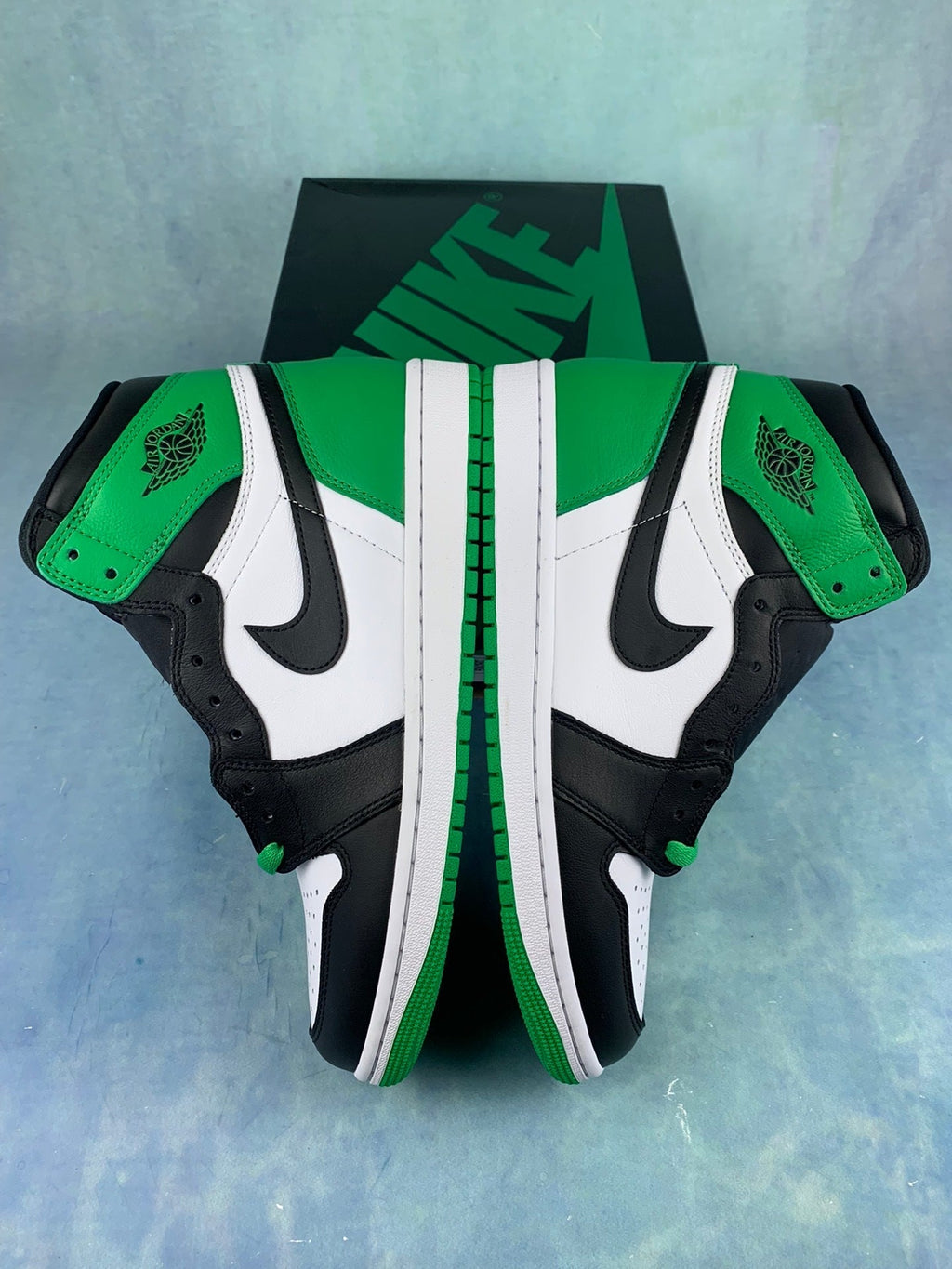 Air Jordan 1 High Lucky Green Unisex Sneakers DZ5485-031