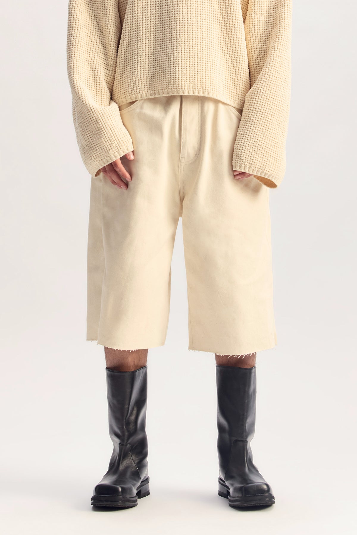 P070 Blank Slate Short