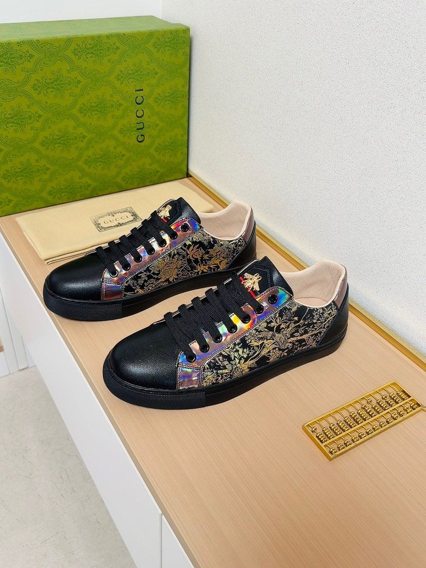 Gucci Black Gold-Pattern Low-Top Sneakers