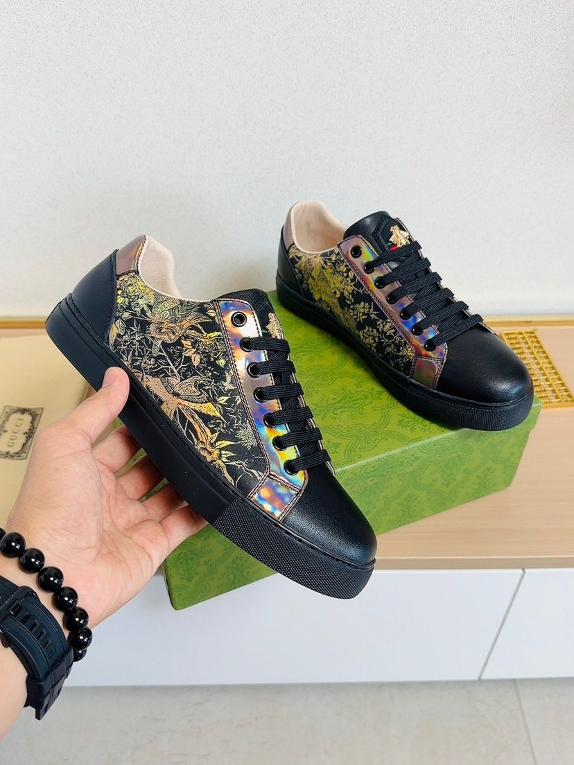 Gucci Black Gold-Pattern Low-Top Sneakers