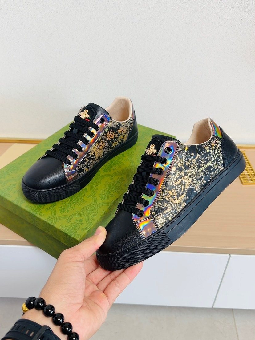 Gucci Black Gold-Pattern Low-Top Sneakers