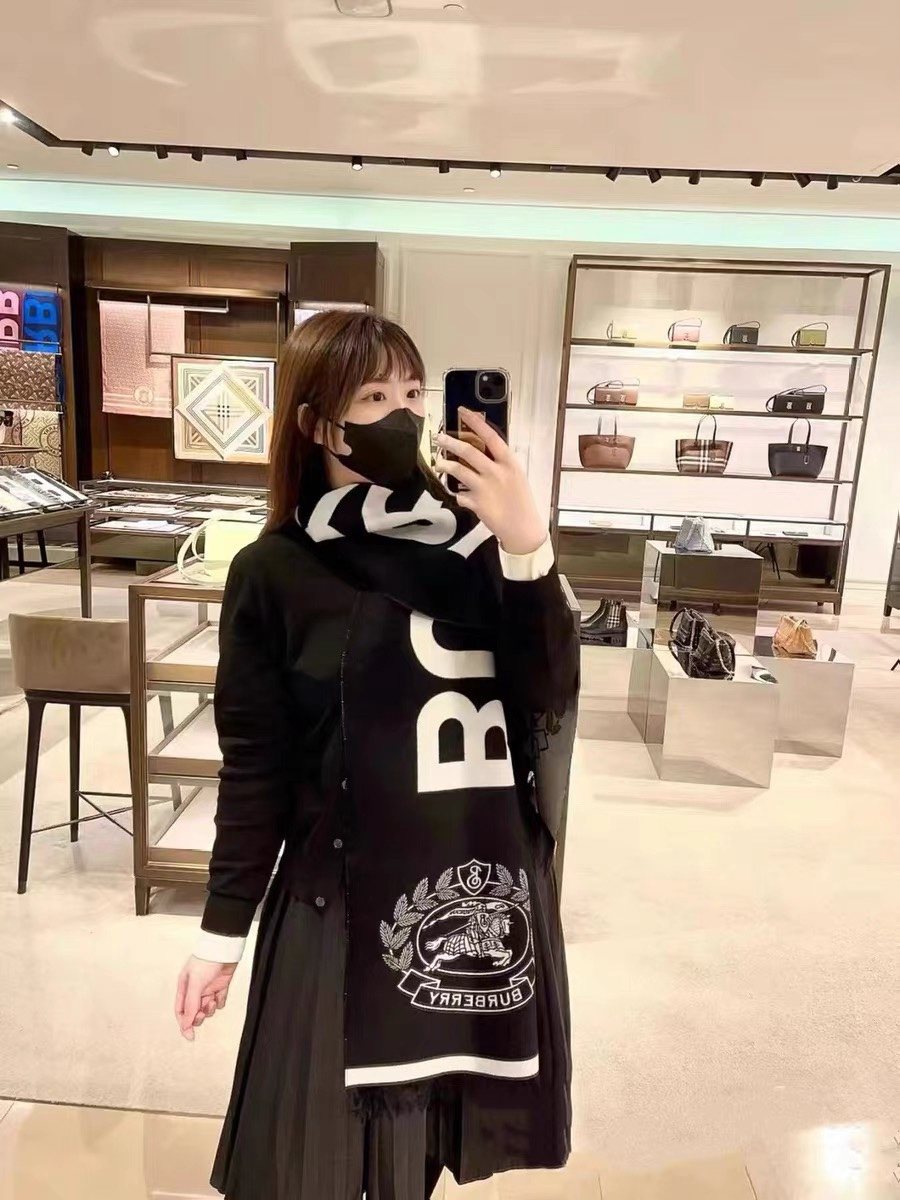 Burberry Black & Ivory Fringed Logo Scarf