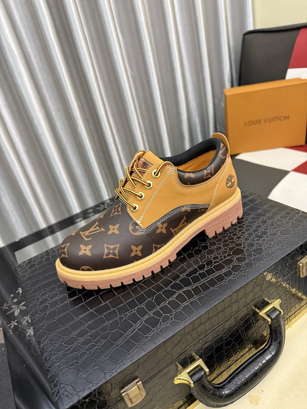 Timberland Tan & Brown Patterned Lace-Up Shoes