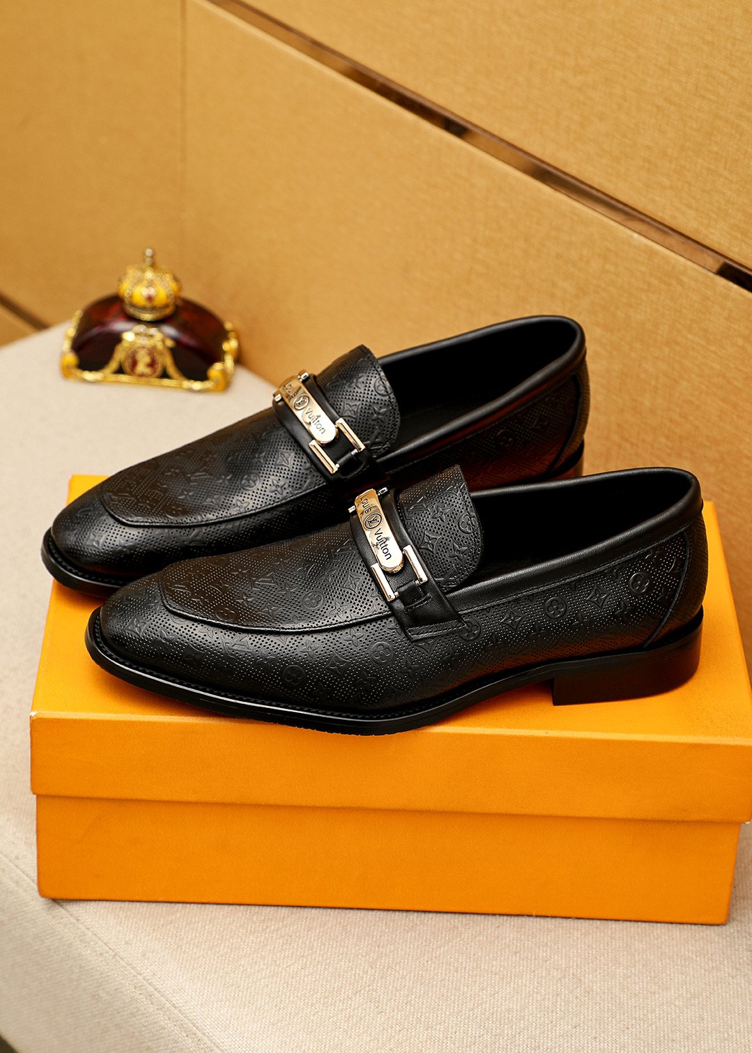 Louis Vuitton Men's Black Textured Buckle Loafers - Stacked Heel