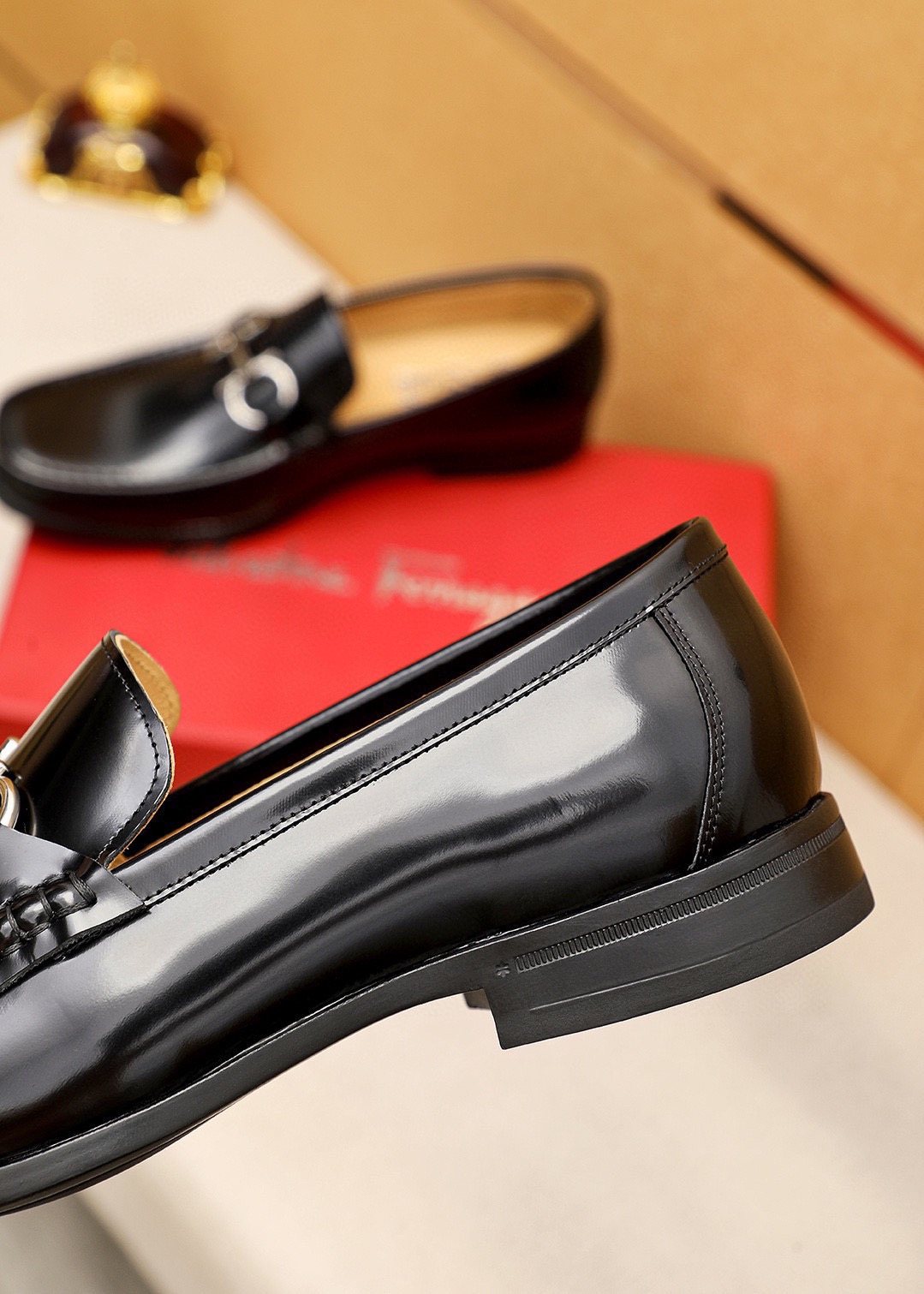 Ferragamo Men's Black Buckle Loafers - Black Polished Leather Upper