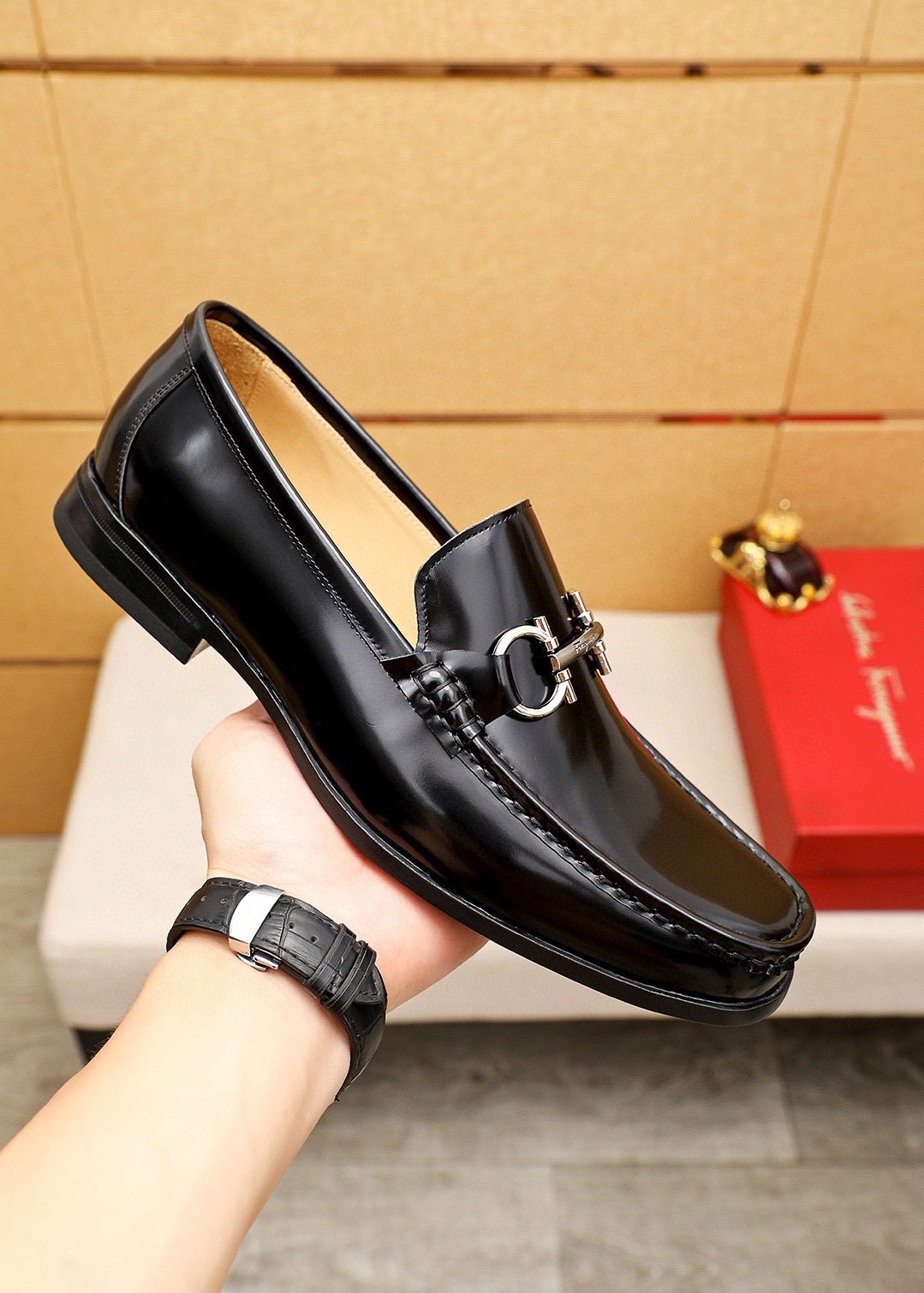 Ferragamo Men's Black Buckle Loafers - Black Polished Leather Upper