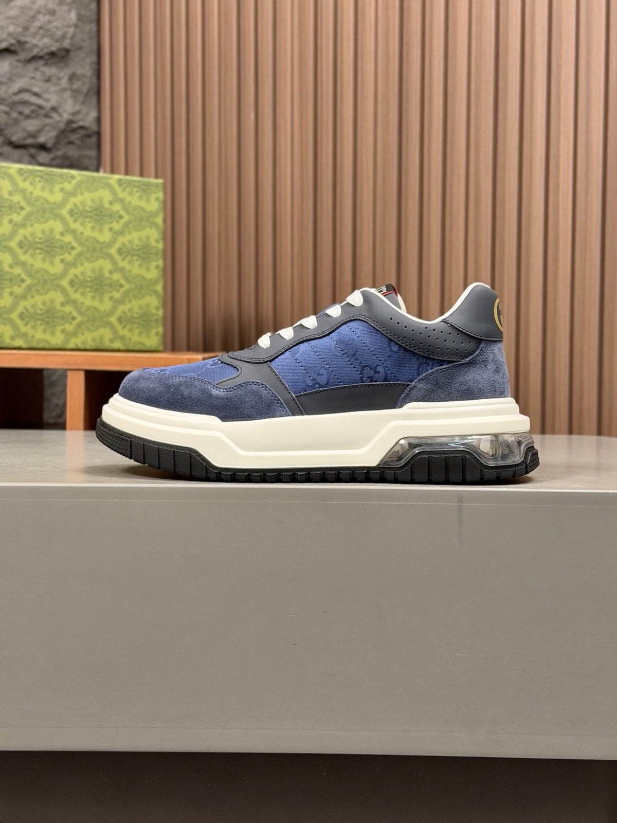 Gucci Paneled Low-Top Sneakers