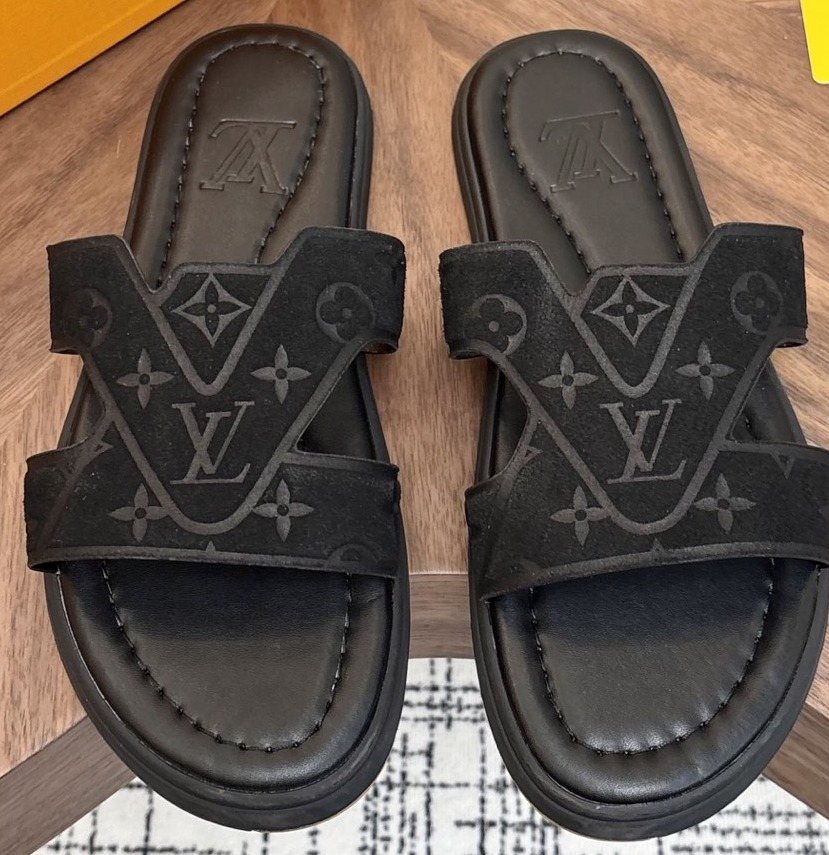 Louis Vuitton Monogram Slide Sandals - Black Contoured Footbed