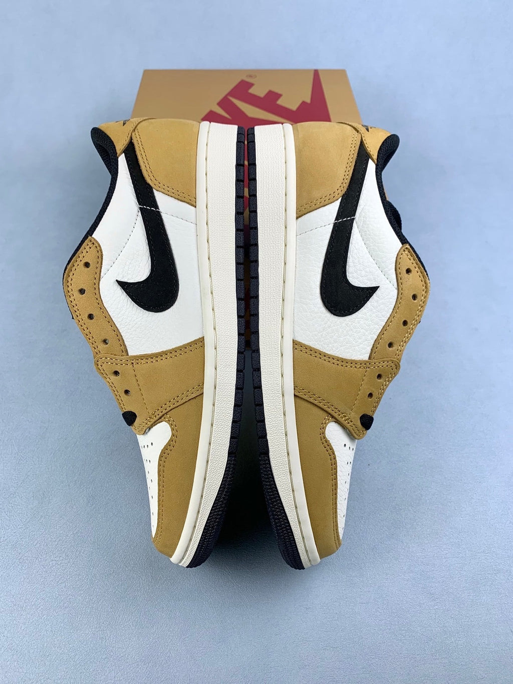 Air Jordan 1 Low Rookie of the Year Unisex Sneakers CZ0790-107